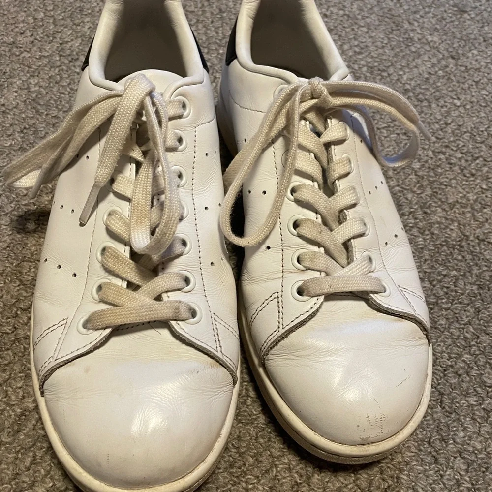 Stan Smith White Adidas Sneakers - Picture 2 of 7